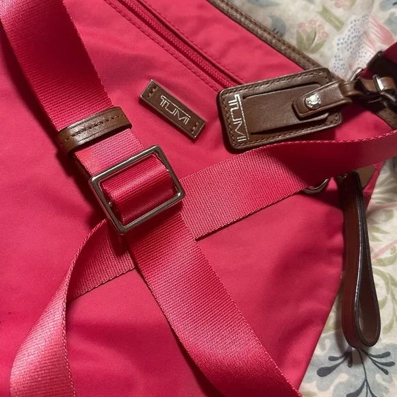 Tumi pink purse 10x9 1/2 - Picture 10 of 10